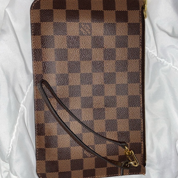 Neverfull Pouch wristlet